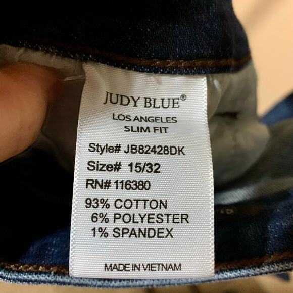 Judy Blue Los Angeles Slim Fit Jeans - Picture 5 of 5
